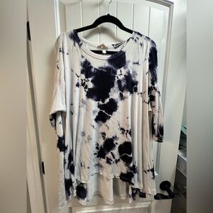 Vestique tie die shirt